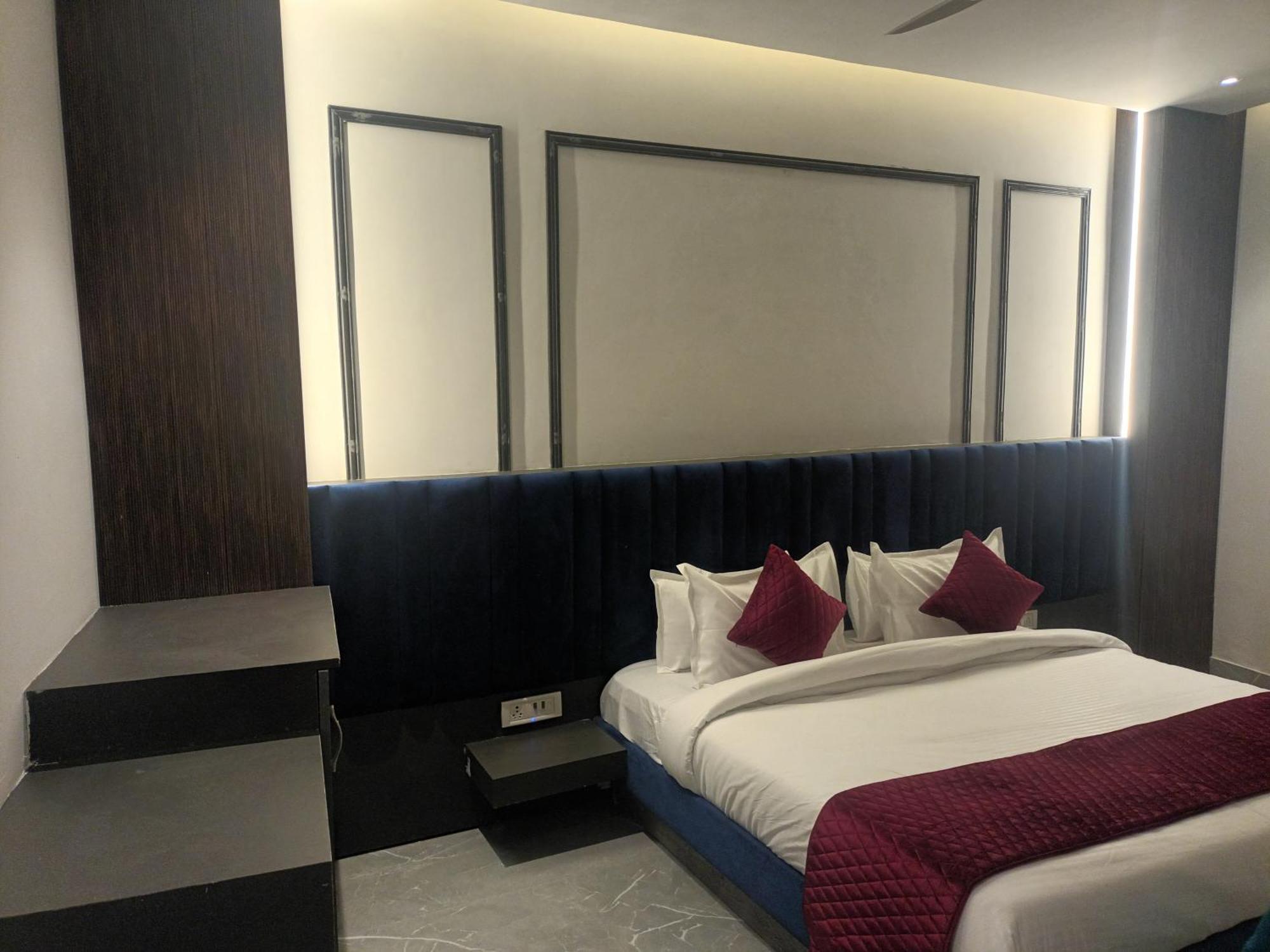 Hotel Oscar Amritsar Habitación foto