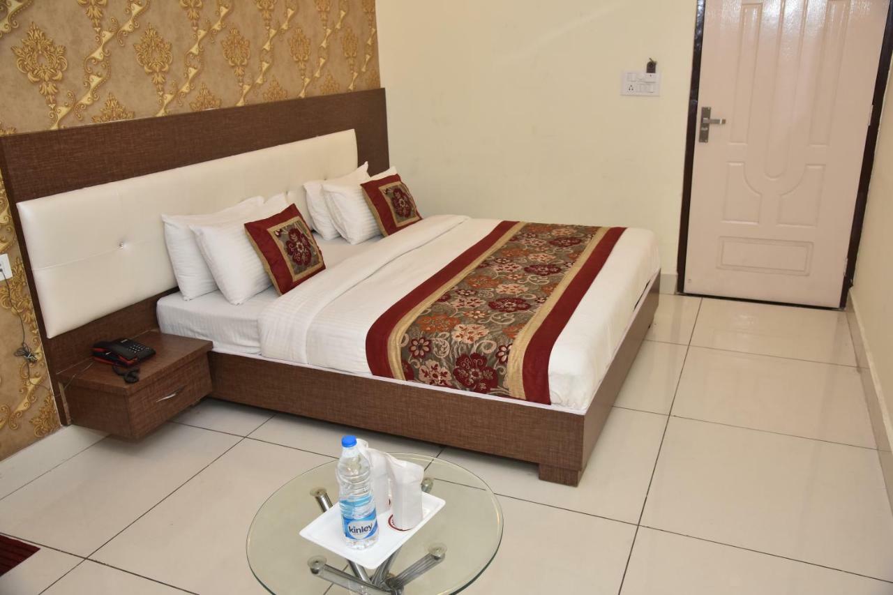 Hotel Oscar Amritsar Exterior foto